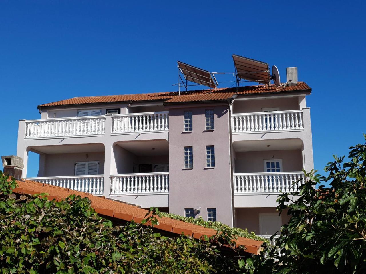 Apartments Jozic Peroj Ngoại thất bức ảnh