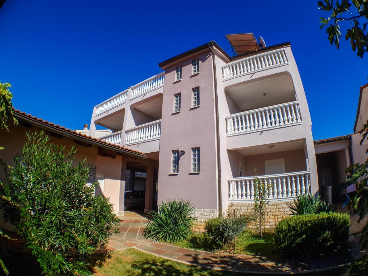 Apartments Jozic Peroj Ngoại thất bức ảnh